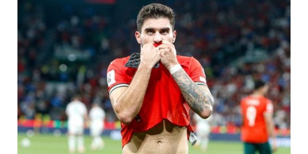 Cristiano Ronaldo møder Portugals stærkeste unge hold Cristiano Ronaldo møder Portugals stærkeste unge hold